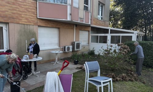 Les jardiniers de la Maison de la Bièvre 🪴🪻 🌺🌻