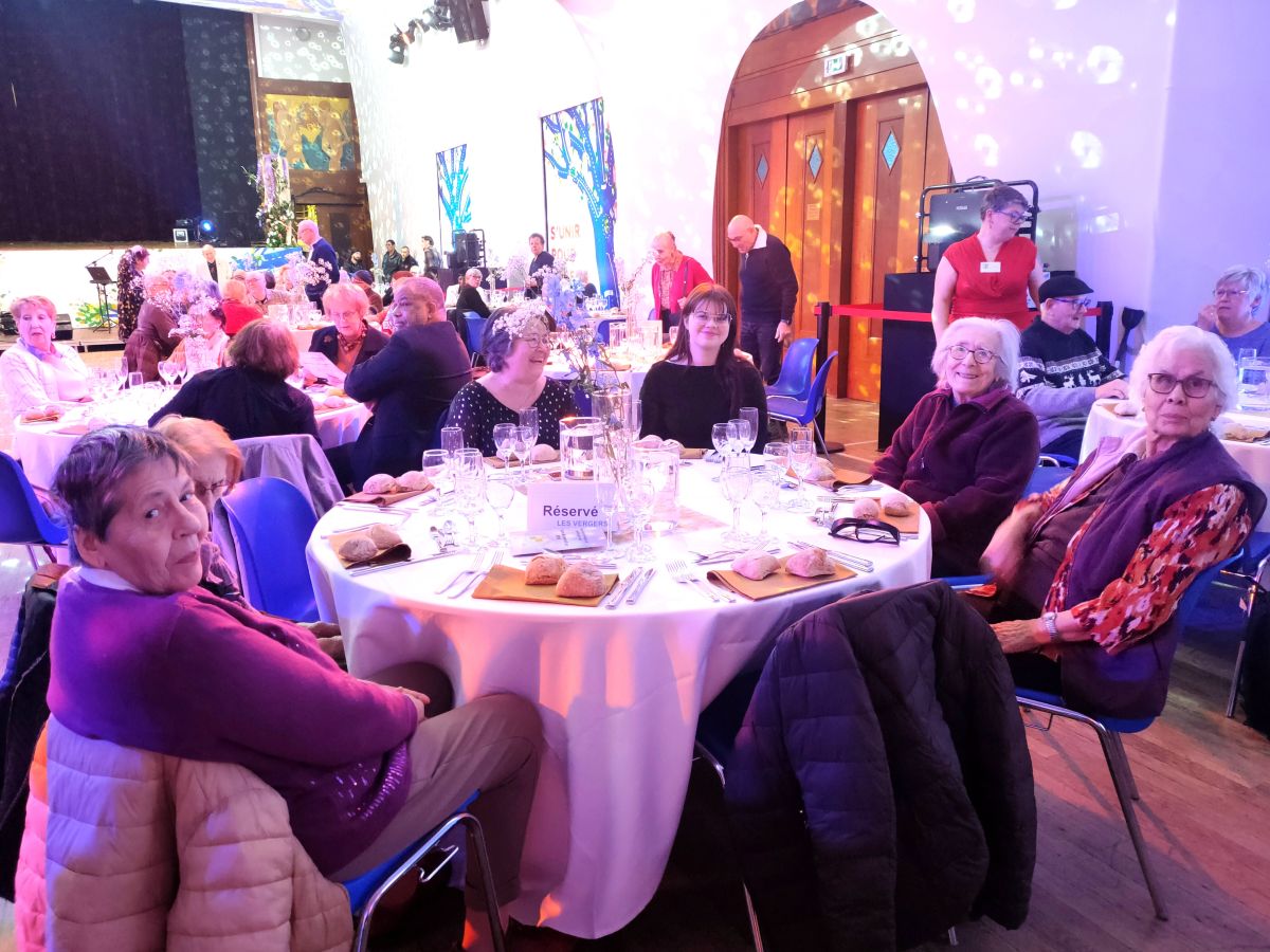 LE DEJEUNER GASTRONOMIQUE ET MUSICAL DU MAIRE DE MONTREUIL